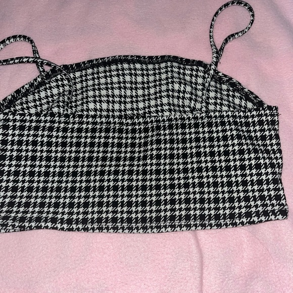 looks like new, worn once or twice - Picture 2 of 2